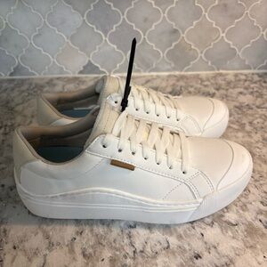 Dr. Scholl's Time Off Casual Sneakers, White, Women's 6.5 W